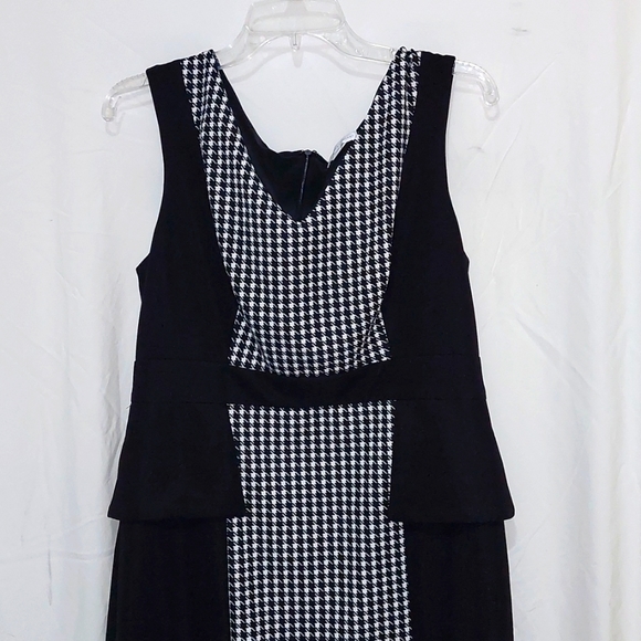 EUC NY&C Ladies Black & White Dress - Picture 2 of 4